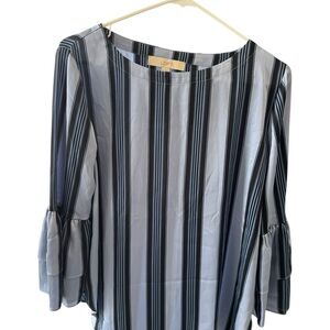 LOFT Women's Navy and Light Blue Striped Blouse